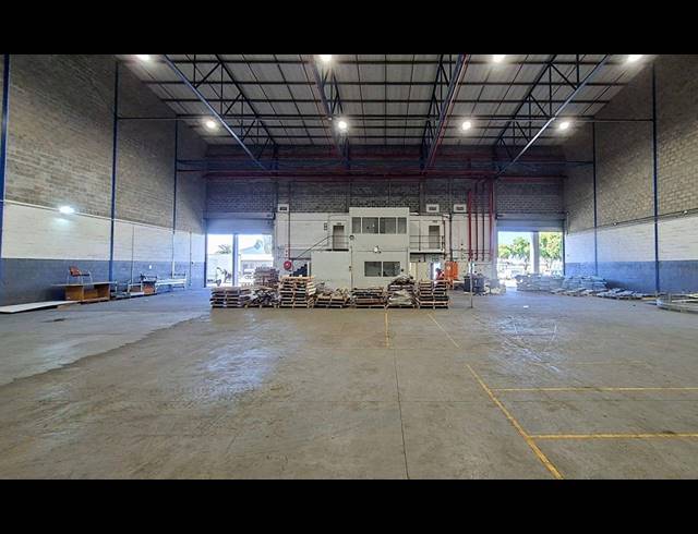 2,651M² WAREHOUSE TO LET IN EPPING INDUSTRIAL